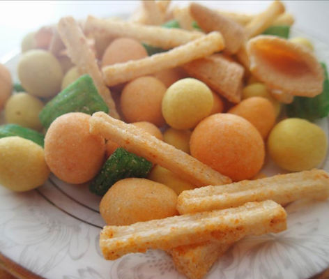 comprar Mistura chinesa do biscoito do arroz do bom melhor preço saboroso com o petisco friável do biscoito do triângulo sem glúten das porcas online manufacture