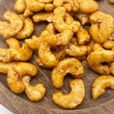 comprar Crispy Rice Cracker Snacks Saborizado e sabor picante para lanches ousados e saborosos online manufacture