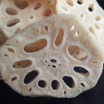 Bom preço Vegetais desidratados do petisco das microplaquetas da raiz de Lotus frutos secos saudáveis on-line
