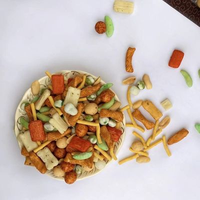 Bom preço Brinquedos de biscoitos de arroz picante armazenados a temperatura normal on-line
