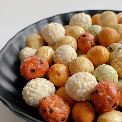 Bom preço O estilo japonês Roasted amendoins revestidos misturados da alga colorida do sésamo dos petiscos do amendoim on-line