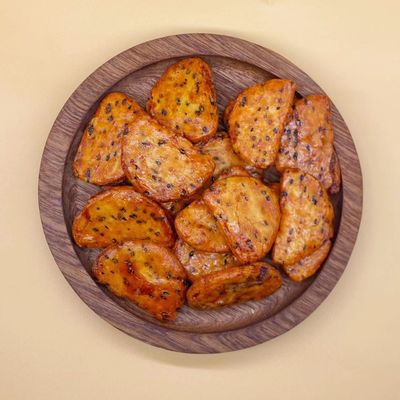 O caril friável Chili Black Pepper Flavor Snack da alga dos biscoitos do arroz fritou