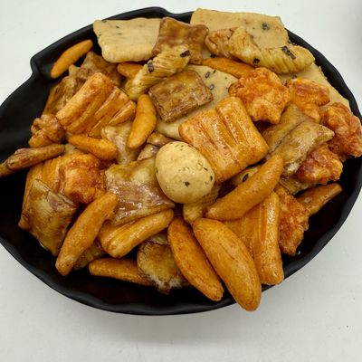 Bom preço 7.5KG em massa Arroz frito biscoitos textura crocante OEM ODM Fabricado on-line